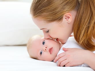 A szülés és a korai gyermekágy homeopátiás szerei, babacsomag